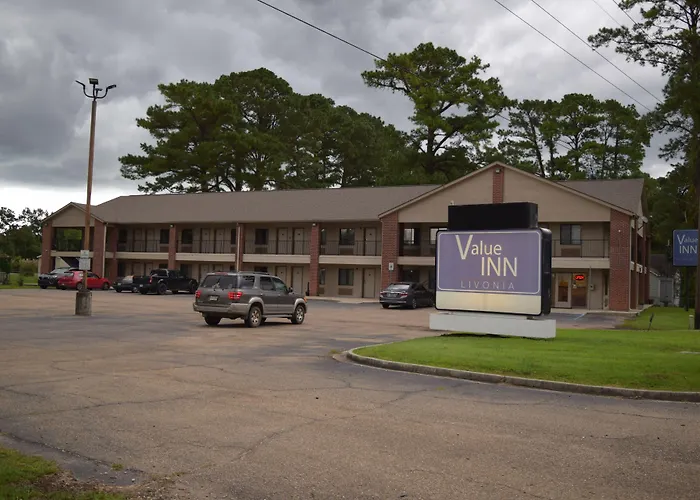 Value Inn - Livonia