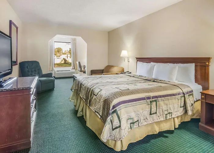Rodeway Inn & Suites Dublin