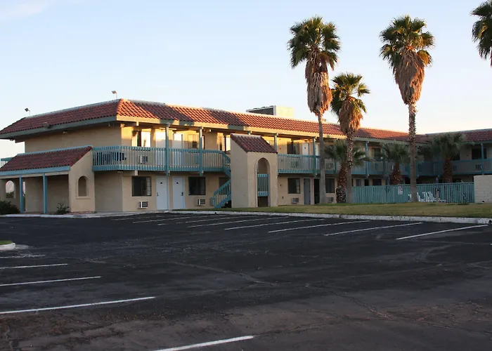 Days Inn & Suites By Wyndham Needles