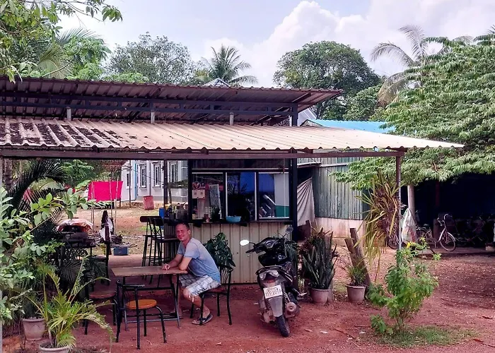 Cornerstone Nesat In Nesat Village