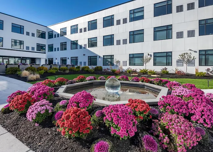Cambria Hotel Portland Downtown Old Port