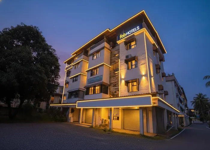 Fabhotel Comfort Stays - Nr Miramar Beach