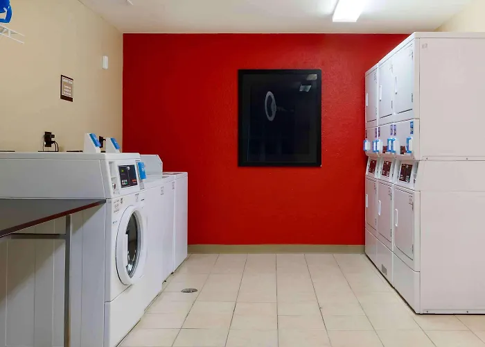 Extended Stay America Suites - Fort Lauderdale - Cypress Creek - Andrews Ave