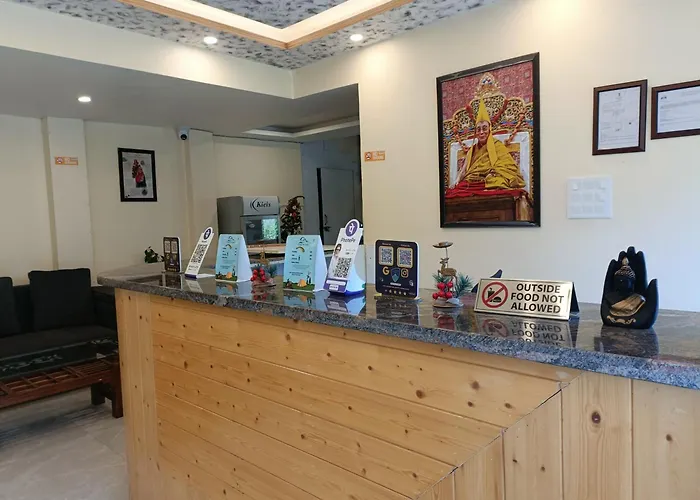 Heryk Hillview Hotel