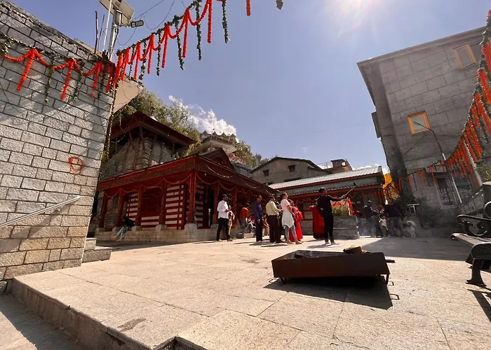 Hotel Valley Of Vashisht - Scenic River & Mountain View Hotel In Manali