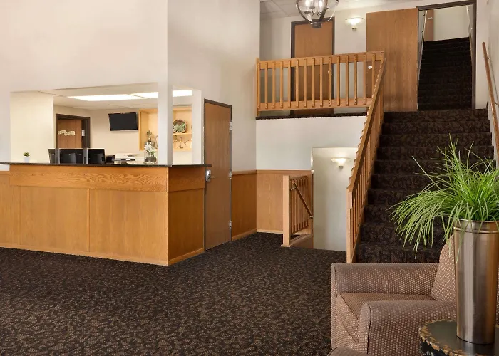 Travelodge By Wyndham Jefferson City