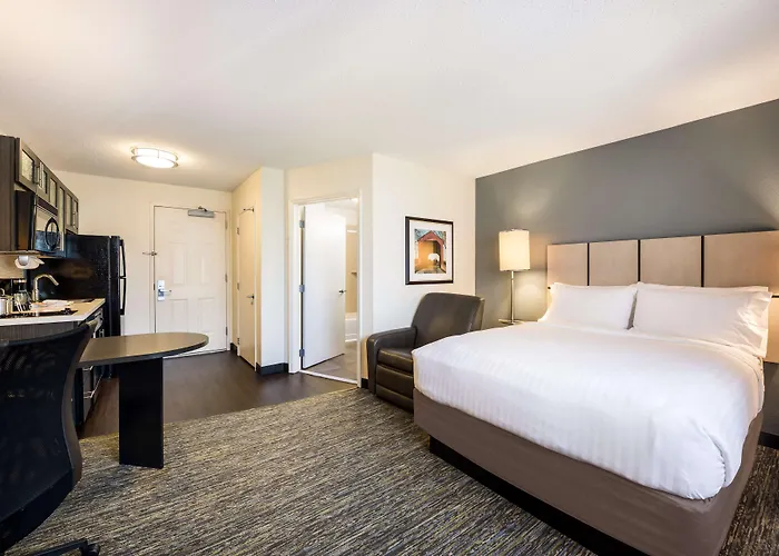 Sonesta Simply Suites Boston Braintree