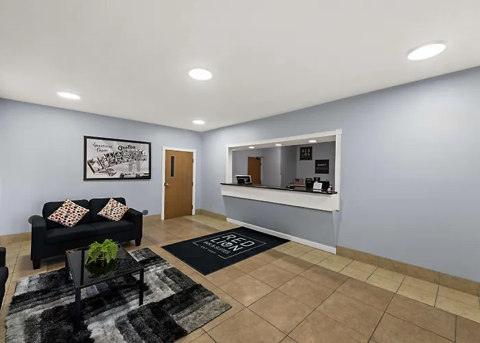 Red Lion Inn & Suites Gretna - Omaha Sw