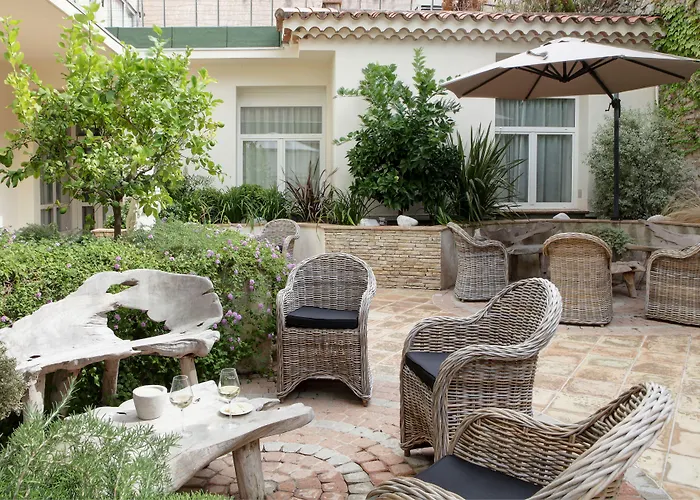 Best Western Premier Le Patio des Artistes Wellness Jacuzzi