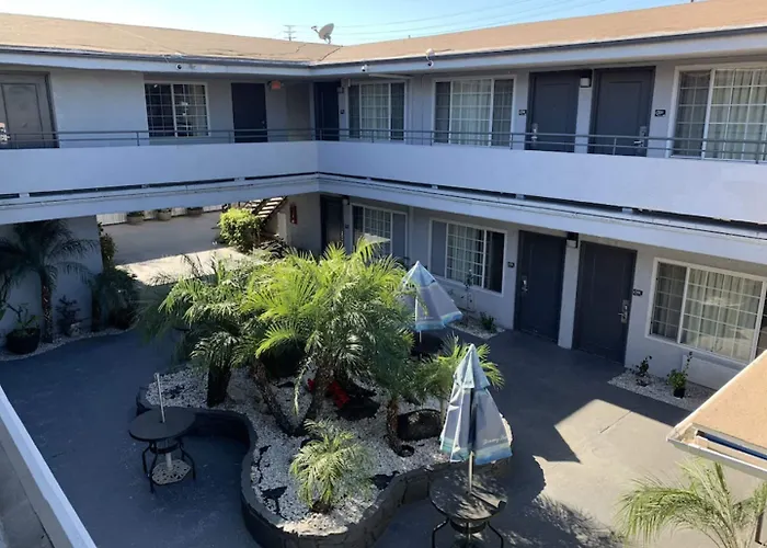 Skyways Hotel