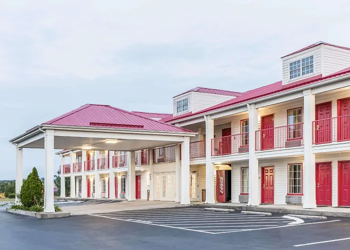 Super 8 By Wyndham Clinton Tn
