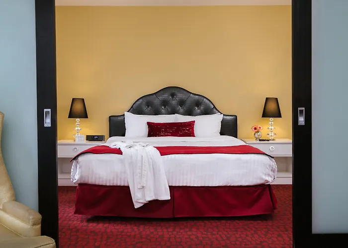 Moda Hotel