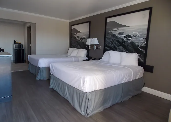 Super 8 By Wyndham Santa Cruz Beach