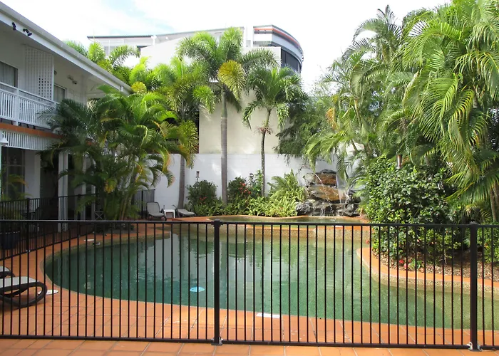 Mercure Cairns