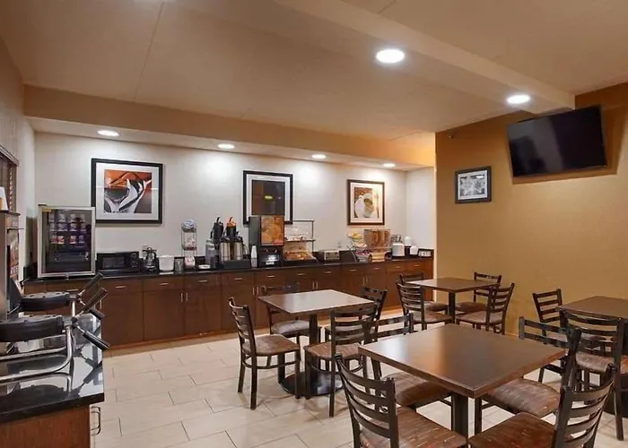 Days Inn By Wyndham Indiana Benjamin Franklin Highway