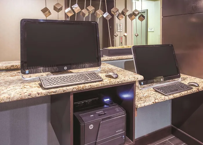 La Quinta By Wyndham O'Fallon, Il - St. Louis