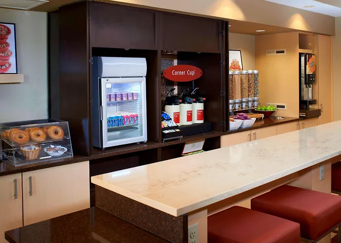 Sonesta Simply Suites Detroit Novi