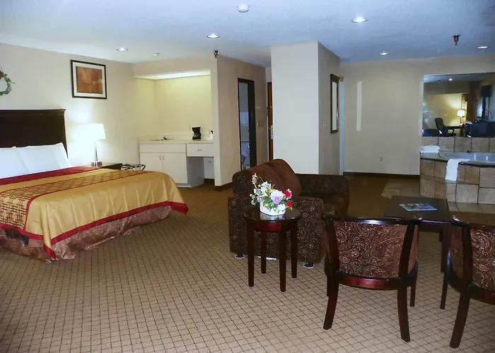 Royalton Inn & Suites Upper Sandusky
