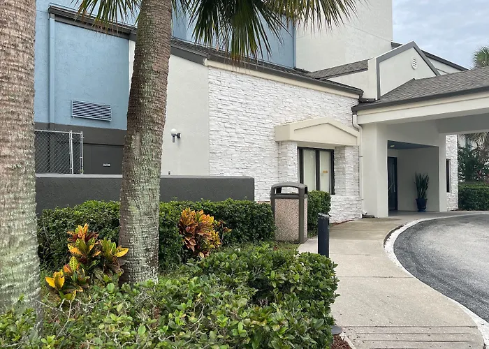 Destiny Palms Hotel Maingate West