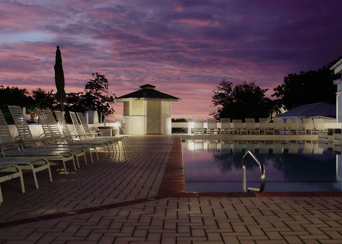 Allamanda Beach Hotel