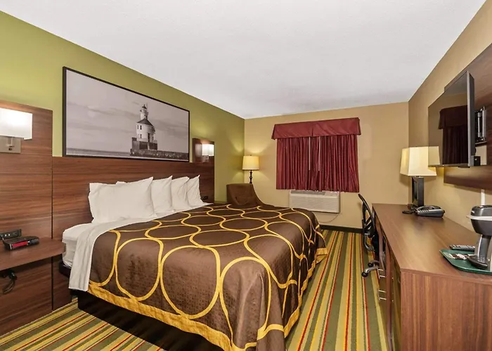 Super 8 By Wyndham Superior Wi