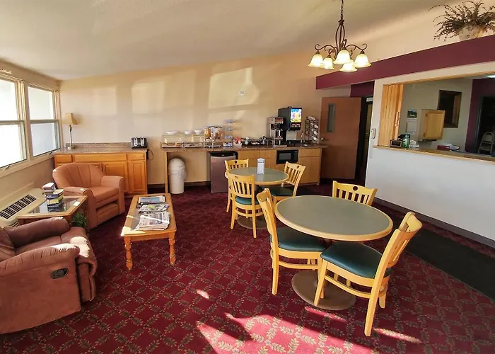 Red Carpet Inn - Windom