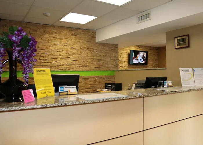 Super 8 By Wyndham Plattsburgh