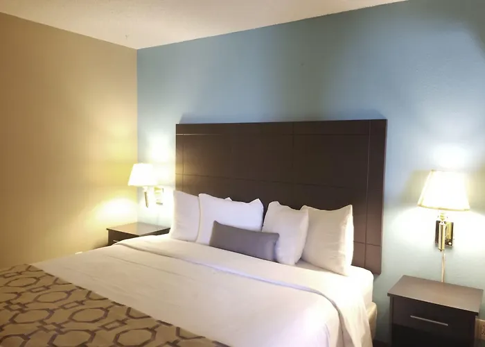 Baymont Inn & Suites By Wyndham Huber Heights Dayton Northeast