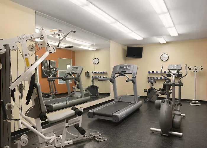 Country Inn & Suites By Radisson, Moline Airport
