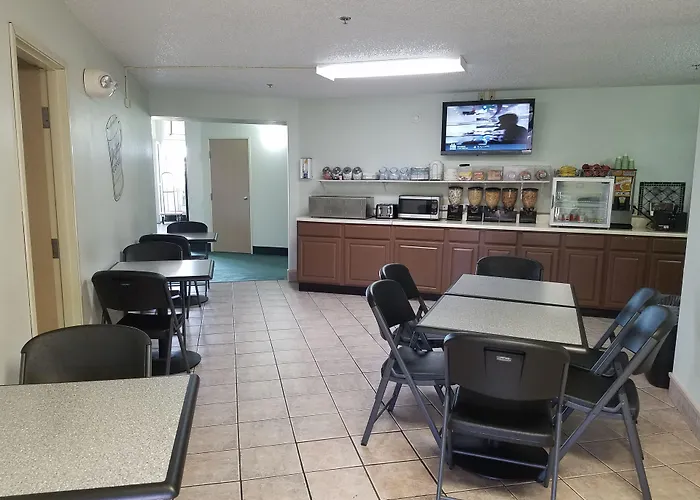 Simple Rewards Inn