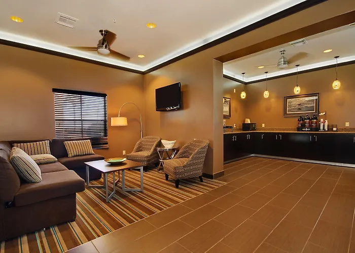Best Western Plus Seawall Inn & Suites By The Beach