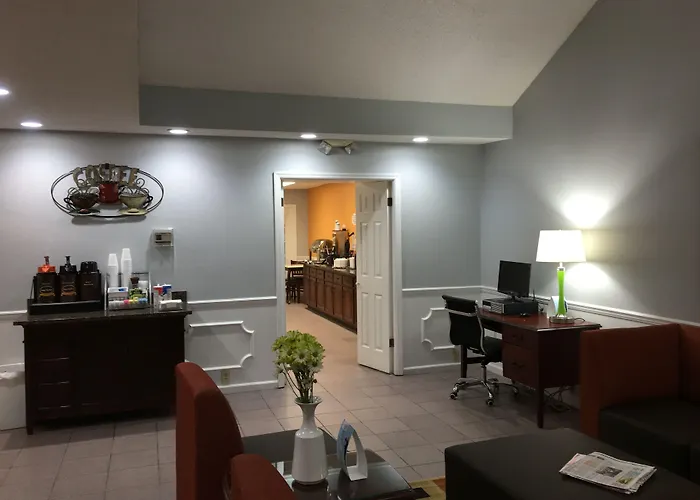 Super 8 By Wyndham Alexander City