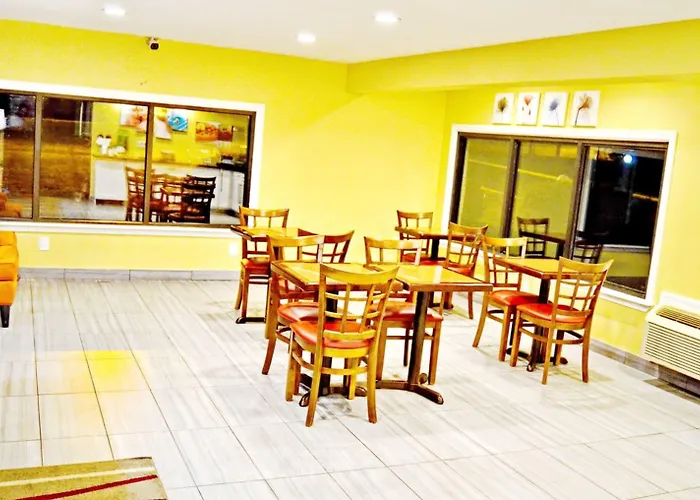 Flagship Inn & Suites