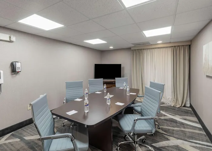 Best Western Plus Russellville Hotel & Suites