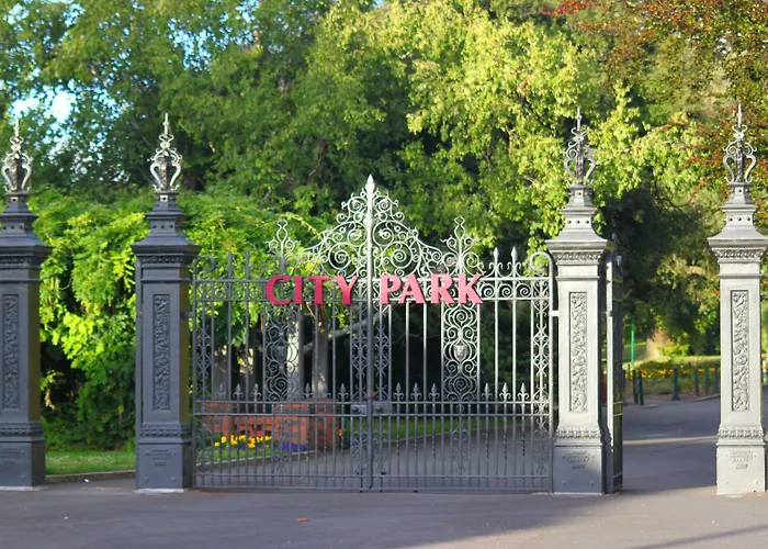 Balmoral On York