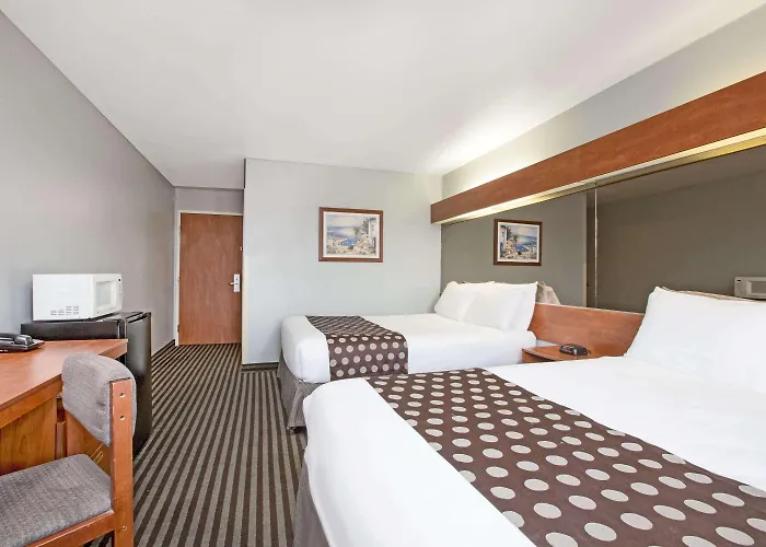 Microtel Inn & Suites By Wyndham Garland/Dallas