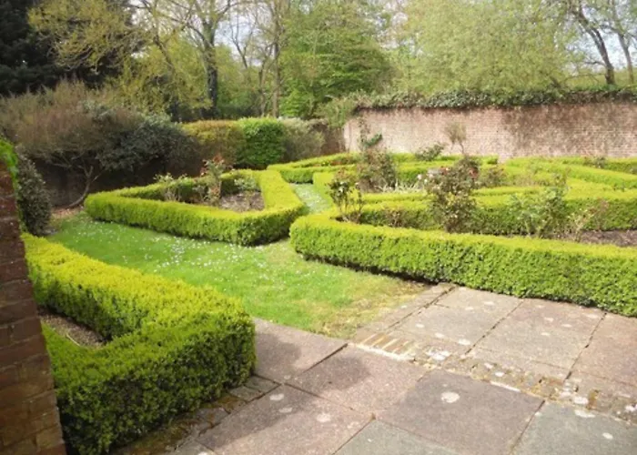 Howfield Manor Hotel