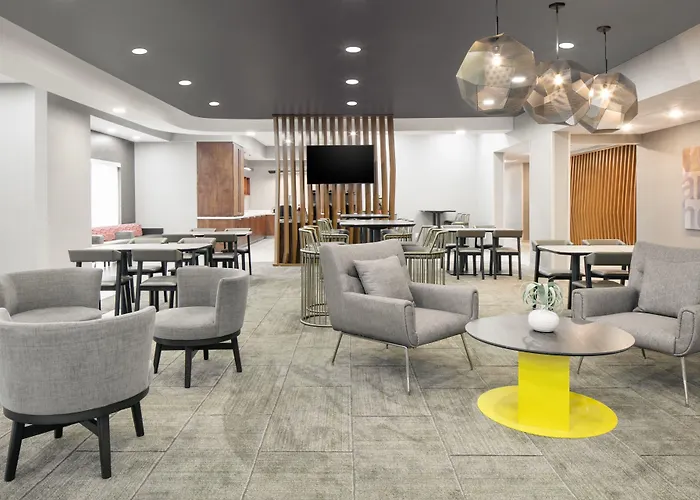 Springhill Suites By Marriott Tulsa