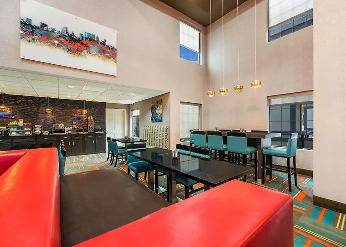 Best Western Bradbury Inn & Suites