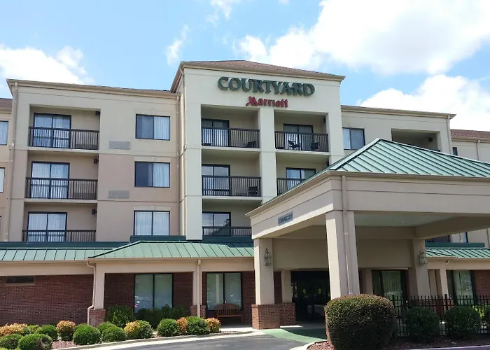 Courtyard By Marriott Decatur