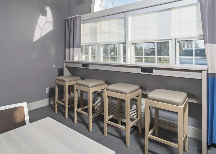 Microtel Inn & Suites By Wyndham Bethel/Danbury