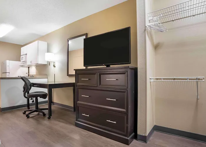 Extended Stay America Select Suites - New Orleans - Airport