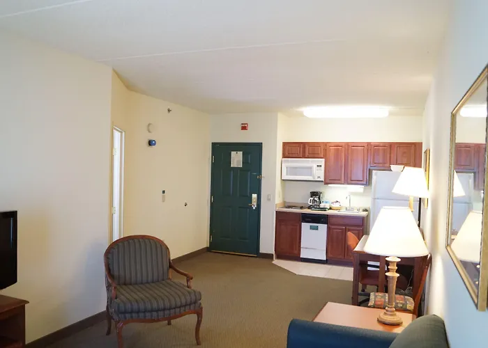 Clarion Suites At The Alliant Energy Center
