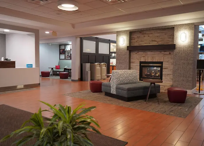 Hampton Inn & Suites Chicago/Aurora