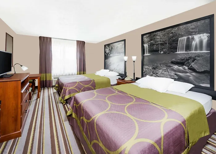 Super 8 By Wyndham Bolivar