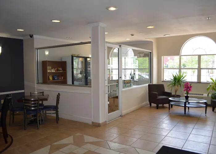 Stay Express Inn And Suites Atlanta Union City