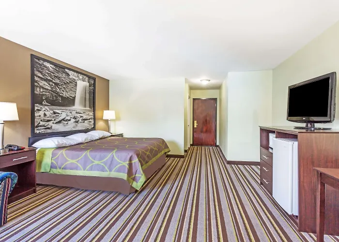 Super 8 By Wyndham Hull Street Midlothian Richmond Area