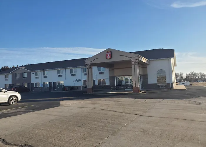 Super 7 Inn Tecumseh