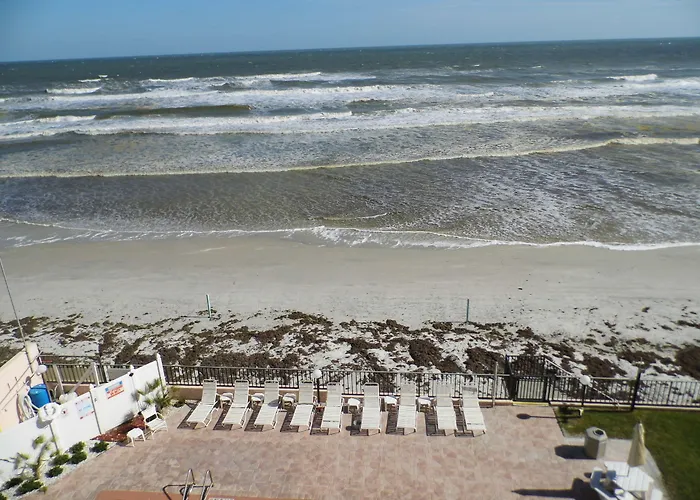 Beachside Hotel