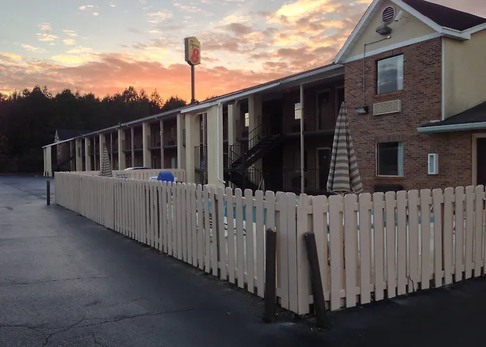 Super 8 By Wyndham Florence